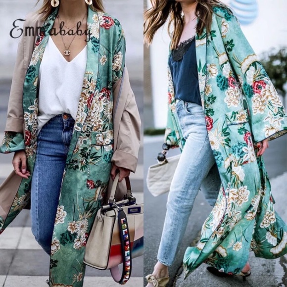 5⭐️Fave!  Satin floral kimono duster - Picture 4 of 8